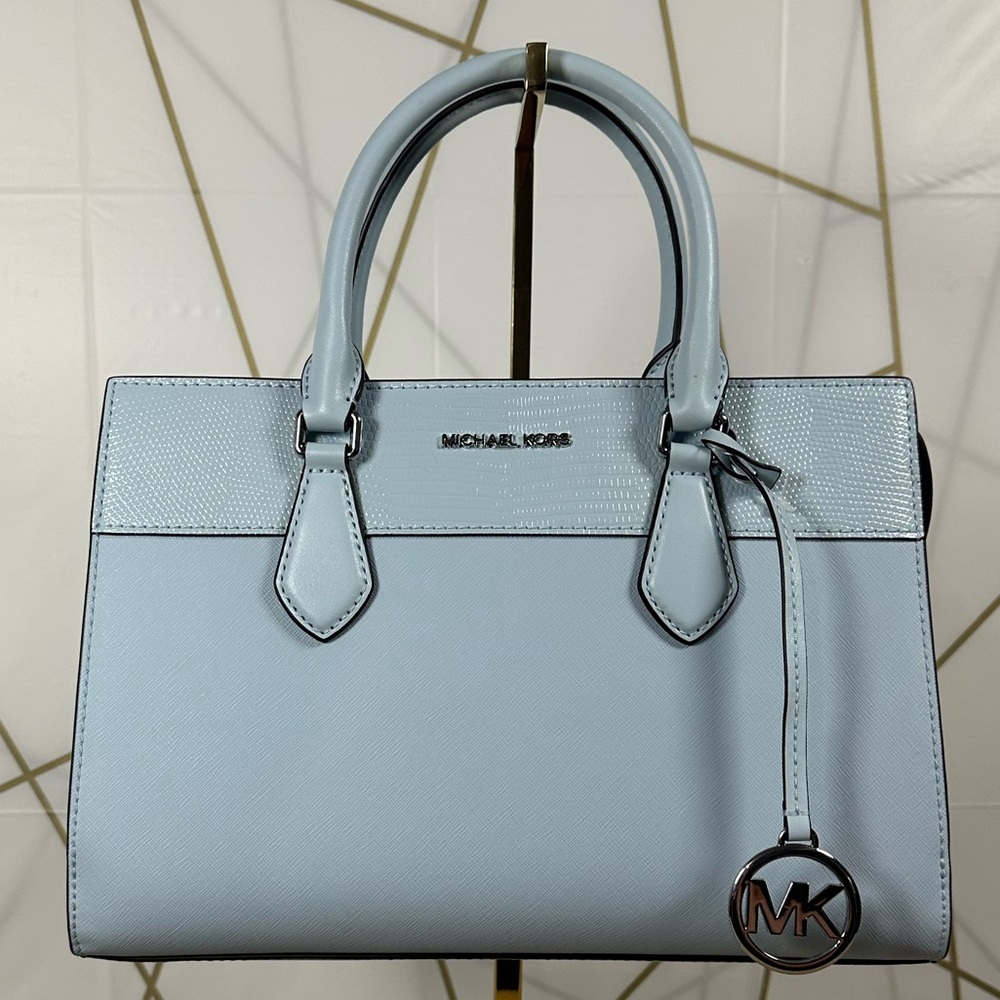 NWT MICHAEL KORS SHIELA SATCHEL